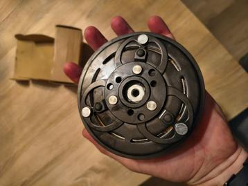 Nieuw! Volvo Magneetkoppeling poelie airco NRF 380020  beschikbaar voor biedingen