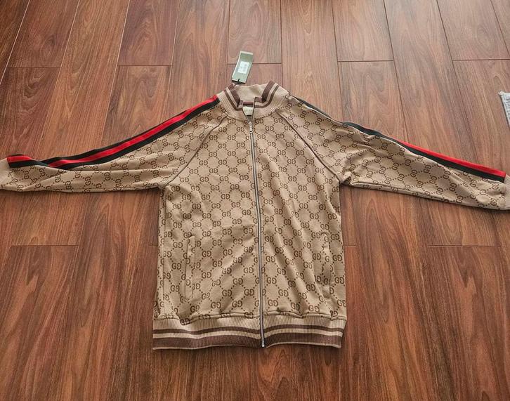 Gucci Joggingpak - Stijlvol en Comfortabel, Kleding | Heren, Jassen | Zomer, Nieuw, Overige maten, Bruin, Ophalen of Verzenden