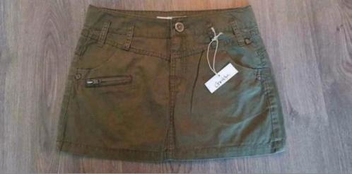 Nieuwe leger groene geisha rok maat 152, Kinderen en Baby's, Kinderkleding | Maat 152, Nieuw, Meisje, Jurk of Rok, Ophalen of Verzenden