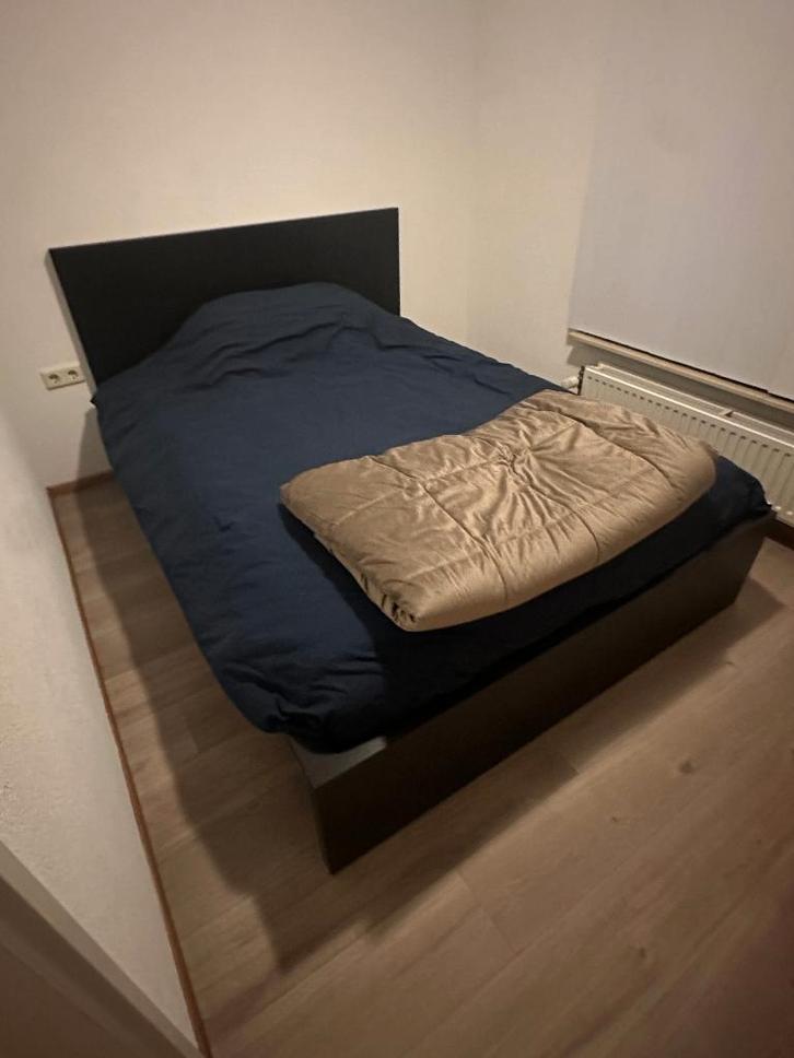 Bed Ikea MALM 160x200, Huis en Inrichting, Slaapkamer | Bedden, Zo goed als nieuw, Tweepersoons, 160 cm, 200 cm, Hout, Zwart, Verstelbaar