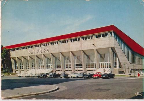 Frankrijk, Lyon , de ijsbaan met auto's, Verzamelen, Ansichtkaarten | Buitenland, Gelopen, Frankrijk, 1960 tot 1980, Ophalen of Verzenden
