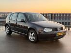 Volkswagen Golf 1.6 77KW 2002 Zwart, Auto's, Voorwielaandrijving, Stof, 1145 kg, Zwart