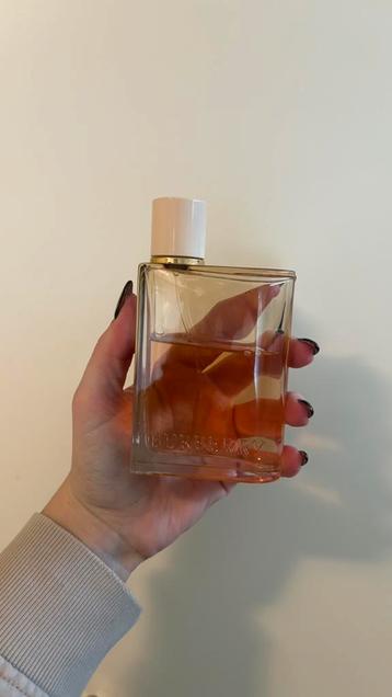 Burberry Her Intense beschikbaar voor biedingen