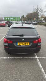 BMW 5-Serie 520I 135KW Touring Aut8 2012 Grijs, Auto's, BMW, 4 cilinders, 2000 kg, Particulier, Zilver of Grijs