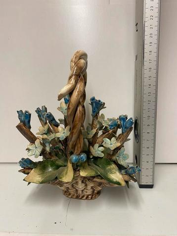 Vintage Keramiek Bloemenmand beschikbaar voor biedingen