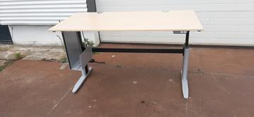 Elektrisch verstelbaar stalen bureau tot 92 cm hoog160x80