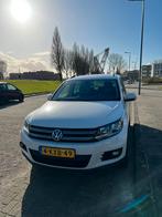 Volkswagen Tiguan 1.4 TSI 90KW BMT 2013 Wit, Auto's, Volkswagen, Voorwielaandrijving, 15 km/l, 74 €/maand, 4 cilinders