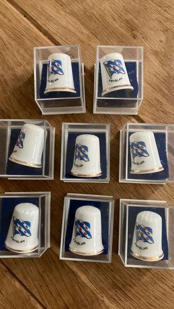 Vingerhoedjes - Fryslan - 8 stuks beschikbaar voor biedingen