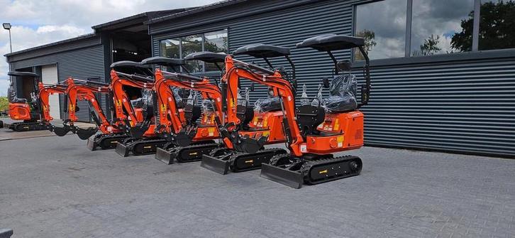 2025 Rhinoceros Ks10-8 koop diesel engine swingboom, Zakelijke goederen, Machines en Bouw | Kranen en Graafmachines, Graafmachine
