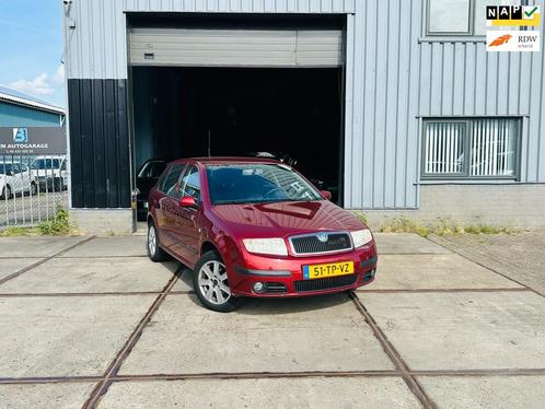 Skoda Fabia 1.4-16V Spirit+(Airco+Cruis C+Altijd Dealer Gewe, Auto's, Skoda, Bedrijf, Te koop, Fabia, ABS, Airbags, Airconditioning