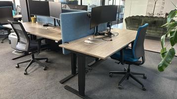 Bureau zit-sta. 180 X 80 beschikbaar voor biedingen