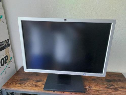 computer monitor (1); HP LP2465 Zilver 24", Computers en Software, Monitoren, Gebruikt, 60 Hz of minder, DVI, VGA, Draaibaar, Kantelbaar