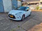 Citroën DS3 1.6 Hdif 2012 Wit met opties!, Auto's, Voorwielaandrijving, 28 km/l, Zwart, 4 cilinders