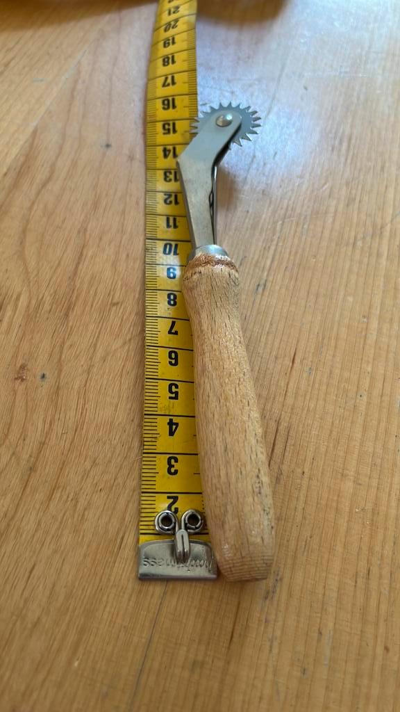 Radeerwieltje met houten handvat, Hobby en Vrije tijd, Naaien en Fournituren, Nieuw, Ophalen of Verzenden