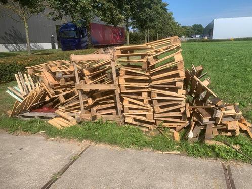 Pallethout gratis af te halen – ideaal voor klussen of stoke, Tuin en Terras, Haardhout, Blokken, Overige houtsoorten, Minder dan 3 m³