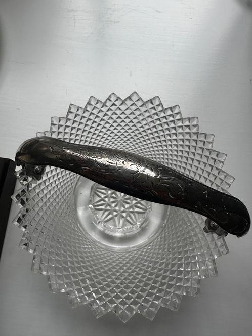 Antieke geslepen glazen schaal, Antiek en Kunst, Antiek | Schalen, Ophalen of Verzenden