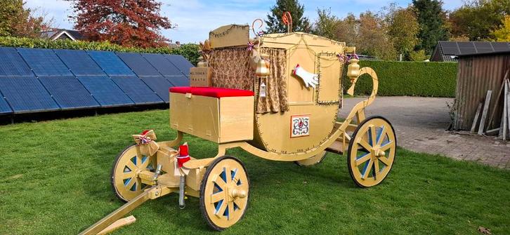 Carnavalswagen Gouden Koets, Antiek en Kunst, Curiosa en Brocante, Ophalen of Verzenden
