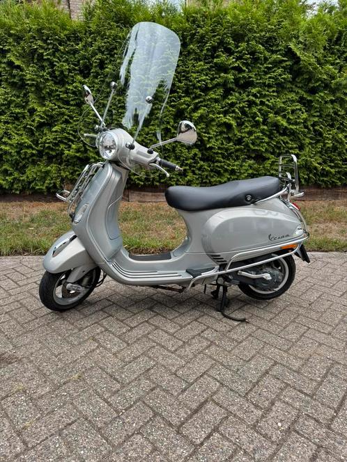 Vespa LX50 Touring Piaggio, Fietsen en Brommers, Scooters | Vespa, Zo goed als nieuw, Vespa LX, Maximaal 45 km/u, Benzine, Ophalen