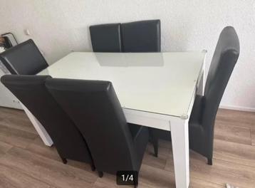 GROTE EETTAFEL TE KOOP! beschikbaar voor biedingen