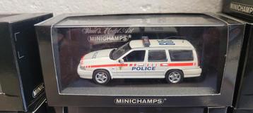 Minichamps Volvo V70 Police Zwitserland  beschikbaar voor biedingen