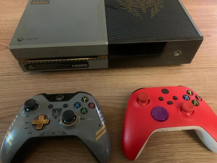 Xbox One 1TB Call of Duty Advanced Warfare Limited Edition, Spelcomputers en Games, Spelcomputers | Xbox One, Gebruikt, Xbox One