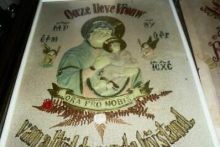 geborduurde schilderijen en andere curiosa., Antiek en Kunst, Curiosa en Brocante, Ophalen of Verzenden