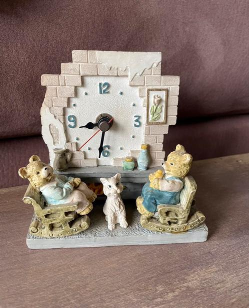 Keramiek Beren klokje, Verzamelen, Beren en Cherished Teddies, Zo goed als nieuw, Beeldje, Overige merken, Ophalen of Verzenden