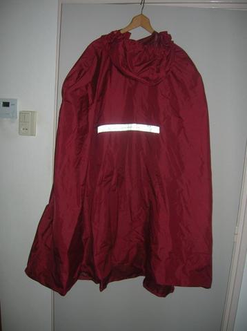Regenponcho beschikbaar voor biedingen