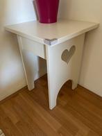 Wit Bijzettafeltje met Hartjes, Ophalen, Minder dan 45 cm, Minder dan 55 cm, Vierkant