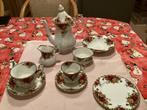 Royal albert old country roses, 34 delig theeservies, Antiek en Kunst, Ophalen