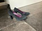 Lilian suede pumps zwart 38, Gedragen, Ophalen of Verzenden, Lilian, Zwart