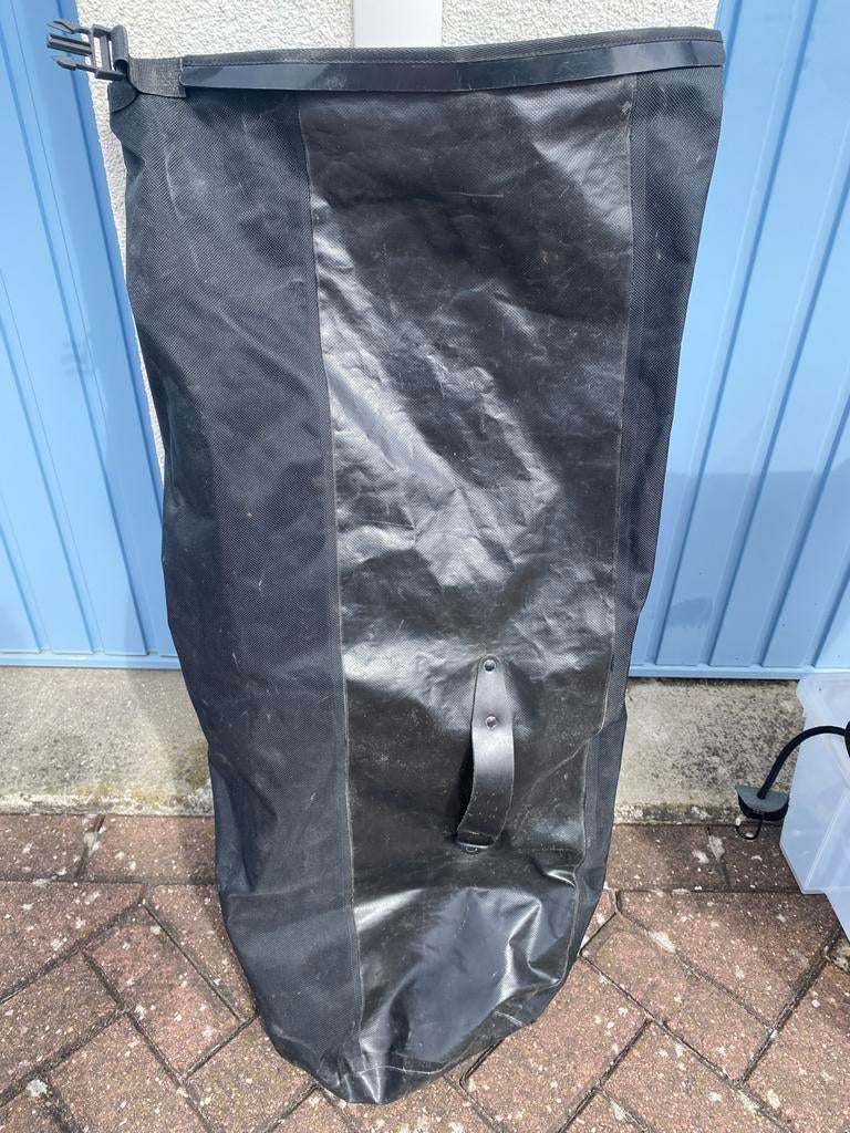 Zwarte waterdichte tas / dry bag, Ophalen, Gebruikt, Overige typen