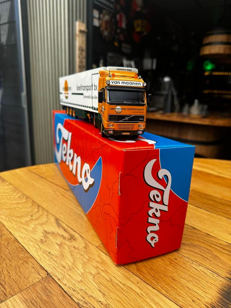 Volvo F12 koeltransport van Maanen TEKNO, Ophalen, Nieuw, Bus of Vrachtwagen, Tekno