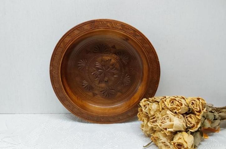 Schaaltje, Fries houtsnijwerk,  kerfsnede, Antiek en Kunst, Antiek | Woonaccessoires, Ophalen of Verzenden