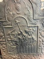 Gietijzeren haardplaat met 'Pro Patria' afbeelding, Ophalen, Gebruikt, Vrijstaande haard, Houthaard