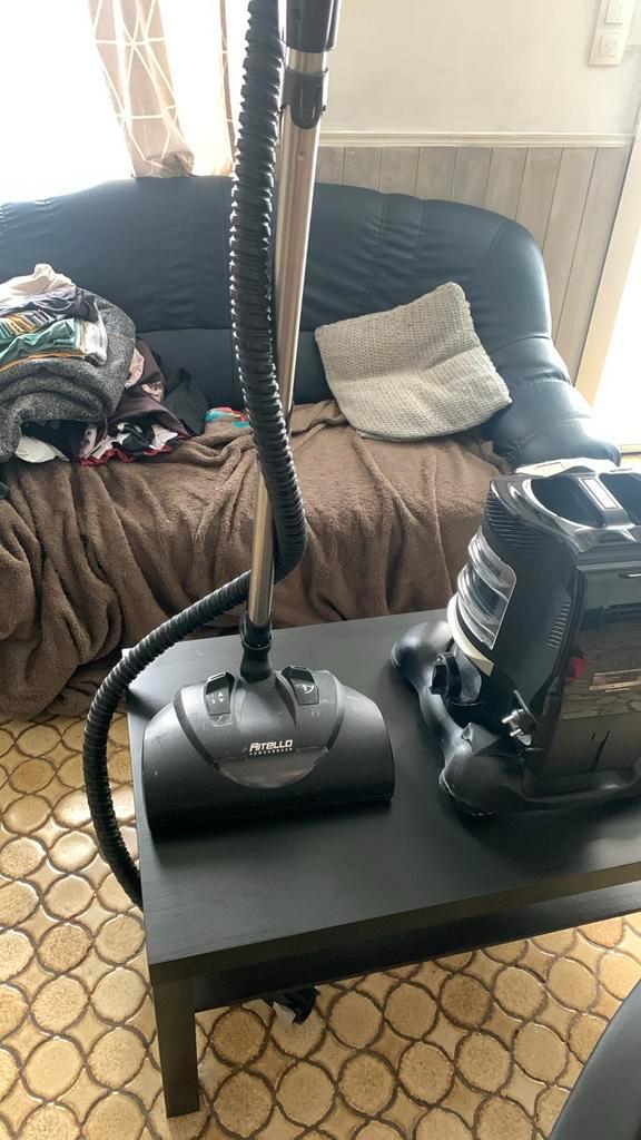 Ritello waterstofzuiger met gebruikssporen, Witgoed en Apparatuur, Stofzuigers, Gebruikt, Waterstofzuiger, Minder dan 1200 watt