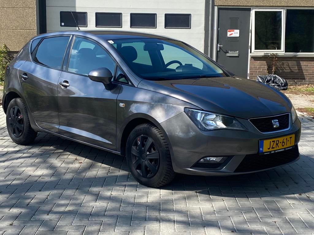Seat Ibiza 1.2 51KW 5DRS 2014 Grijs nieuw apk., Auto's, Voorwielaandrijving, Stof, Zwart, 4 cilinders