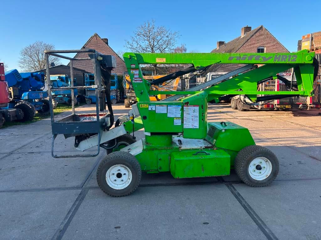 Niftylift HR 12 N D E knikarmhoogwerker nifty compact