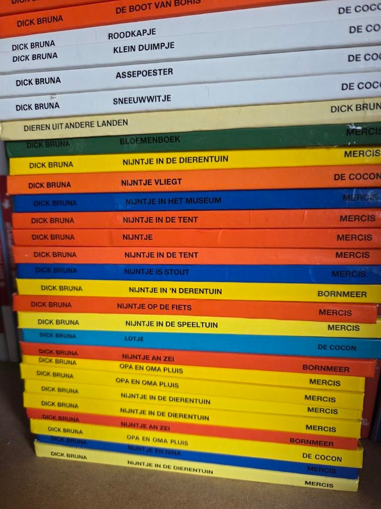 Nijntje / Dick Bruna / Verzameling vierkanten boekjes, Ophalen of Verzenden, Gelezen