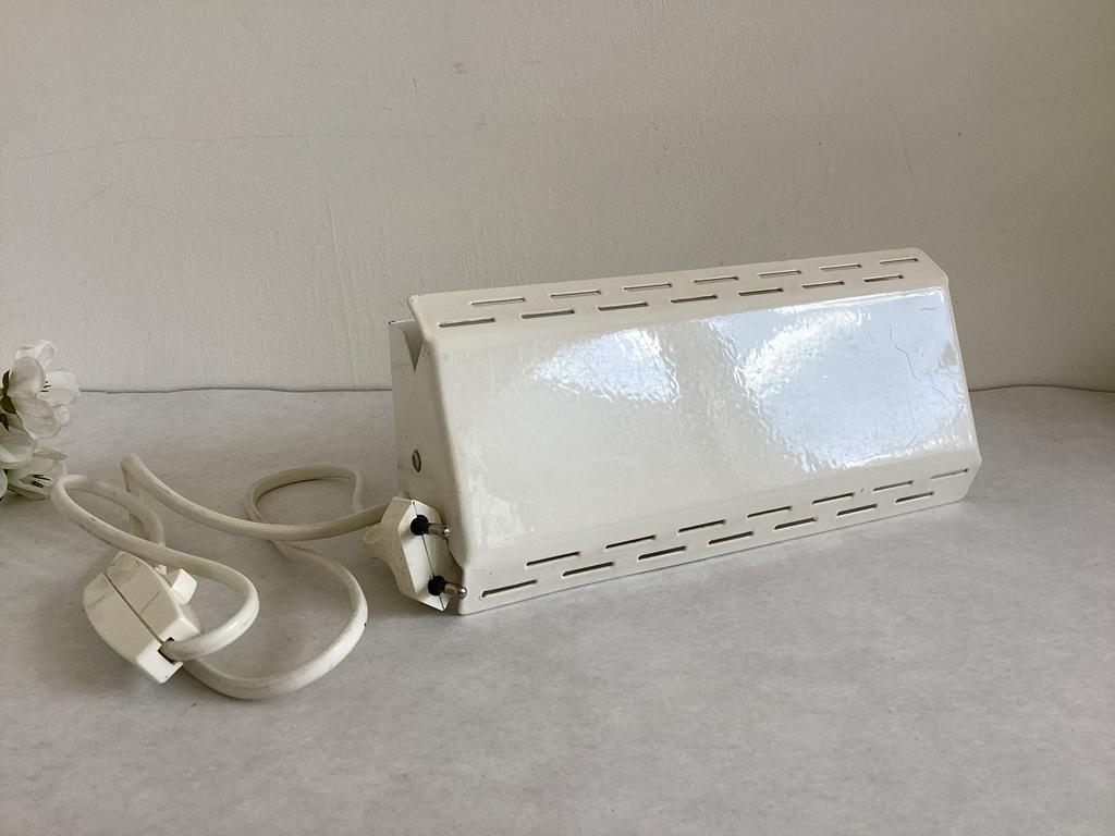 Wandlamp van Massive crème met knipschakelaar, Huis en Inrichting, Lampen | Wandlampen, Ophalen of Verzenden, Gebruikt, Metaal