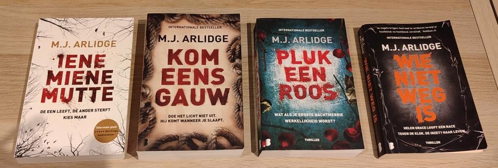 M.A. Arlidge, Karin Slaughter, Kim Faber&Janni Pedersen, Ophalen of Verzenden, Zo goed als nieuw, M.J. Arlidge