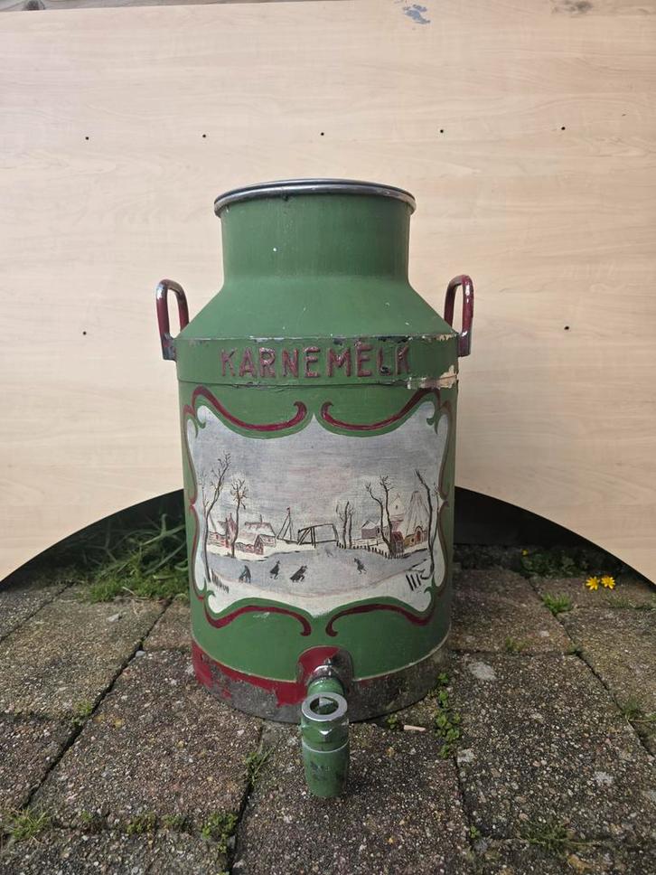 Vintage Karnemelkbus met kraan – handbeschilderd – melkbus, Antiek en Kunst, Antiek | Vazen, Ophalen of Verzenden