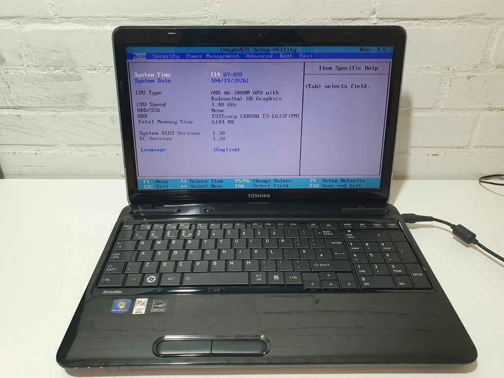 Toshiba Satellite L750D-15Z Laptop AMD A6-3400M 6GB RAM, Computers en Software, Windows Laptops, Gebruikt, 2 tot 3 Ghz, ., 8 GB