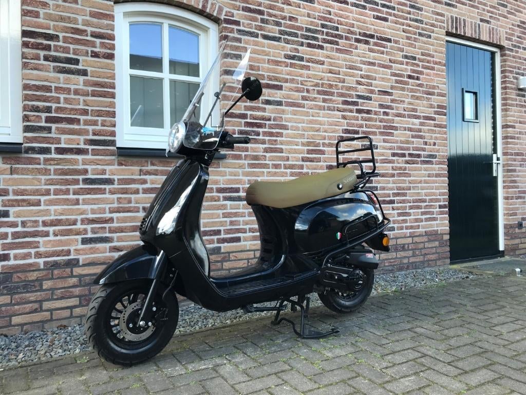 SENZO RIVALUX BROM 2025 GTS TOSCANA BTC VX50 SOURINI, Ophalen, Gebruikt, Maximaal 45 km/u, Benzine