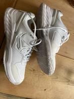 Tennis / Gym schoenen Decathlon - Maat 39, Sport en Fitness, Tennis, Ophalen of Verzenden, Nieuw, Schoenen, Overige merken