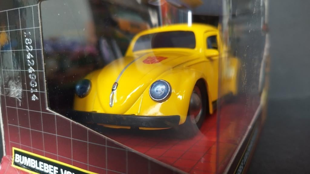 Volkswagen VW Beetle Bumblebee Transformers 1:32 Jada Pol, Hobby en Vrije tijd, Modelauto's | 1:32, Overige merken, Auto, Verzenden