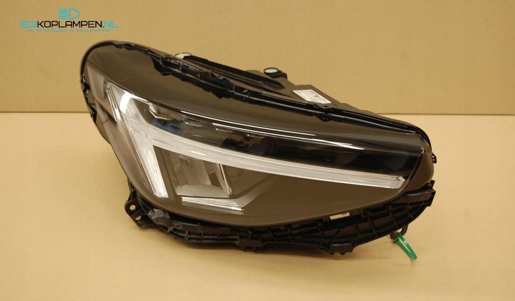 (J3) Volvo C40 Led koplamp rechts, Ophalen, Gebruikt, -, -