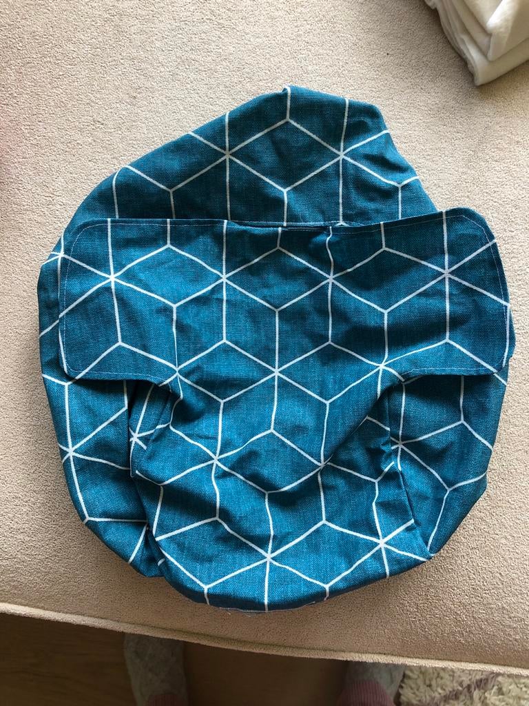 Hoes voor Trip Trap Baby Kuipje - Blauw met geometrisch patr, Kinderen en Baby's, Overige Kinderen en Baby's, Zo goed als nieuw