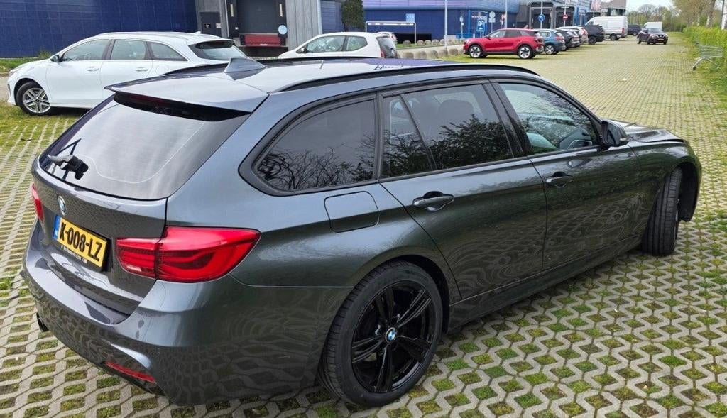 BMW 320 F31 M-pakket Touring B48  Android/CarPl  2sets wiel, 1998 cc, 1800 kg, Zwart, 4 cilinders