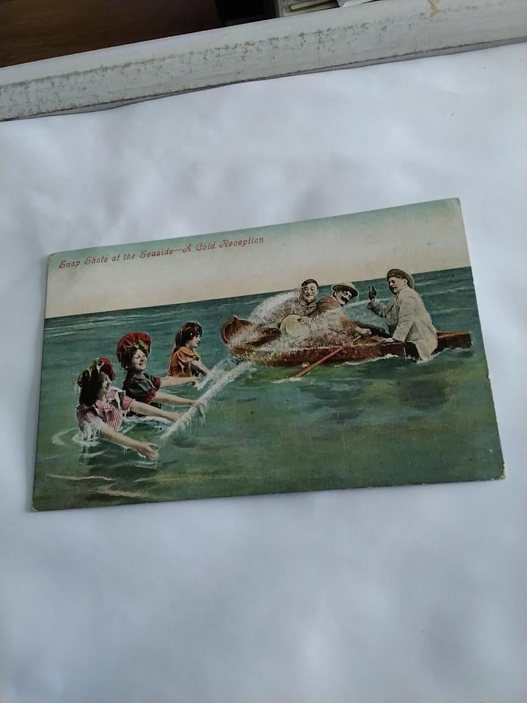 SNAP SHOTS BIJ THE SEASIDE  - A GOLD RECEPTION, Ophalen of Verzenden, Voor 1920, Sterren en Beroemdheden